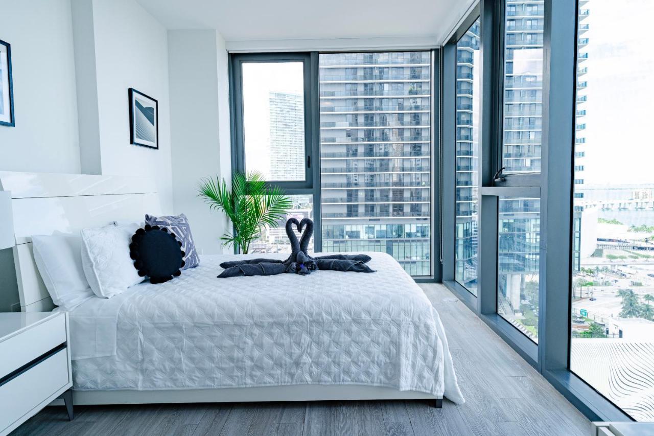 Luxurious 2-Bed Apartment With Breathtaking Bay Views!! マイアミ エクステリア 写真